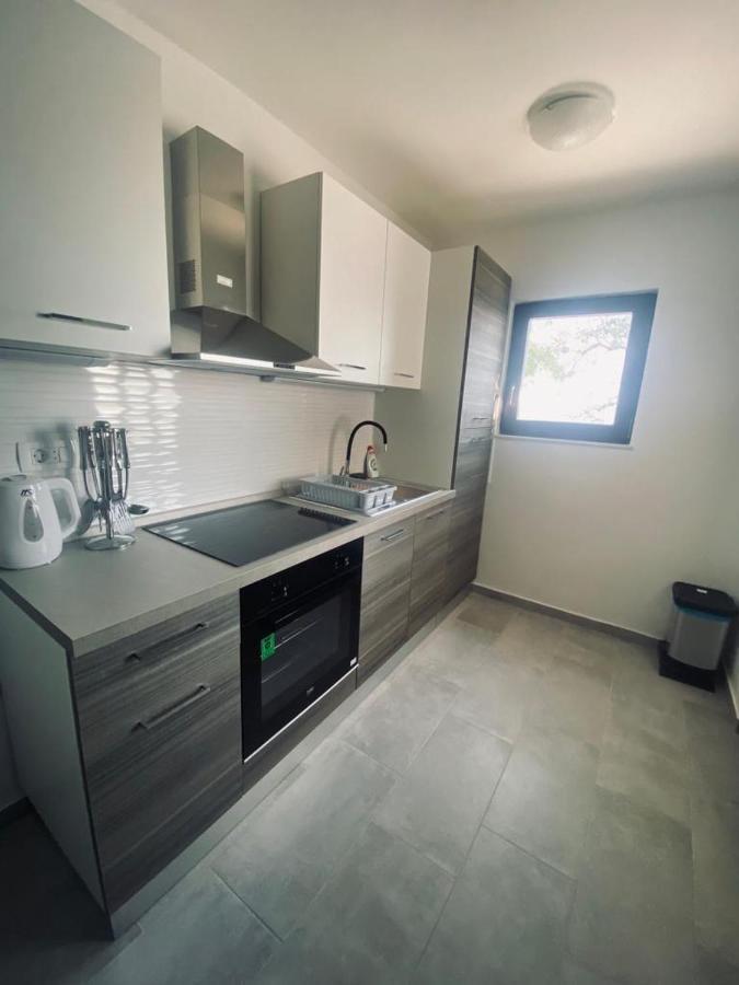 Apartmani Mila Starigrad Paklenica Buitenkant foto
