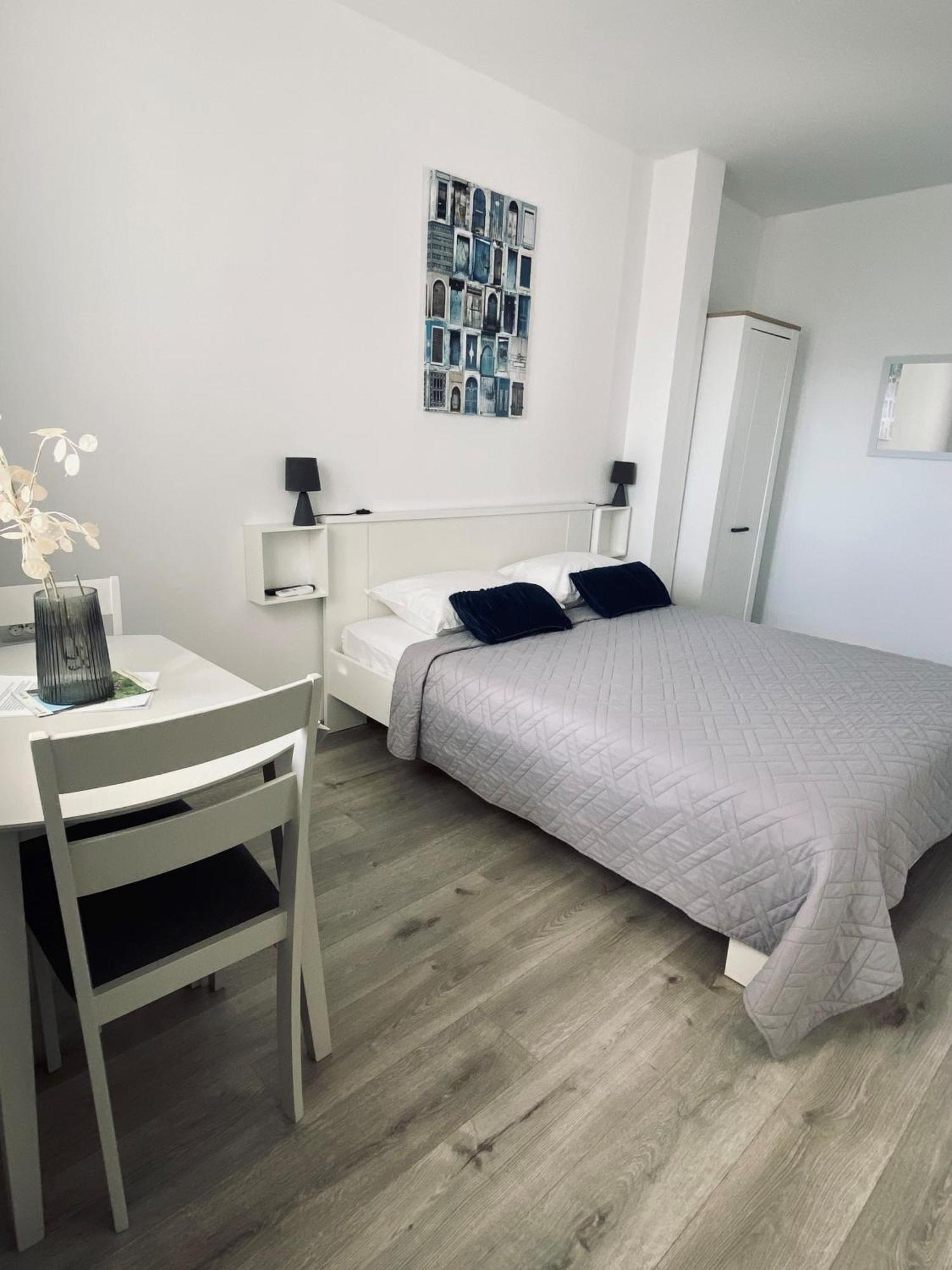 Apartmani Mila Starigrad Paklenica Buitenkant foto