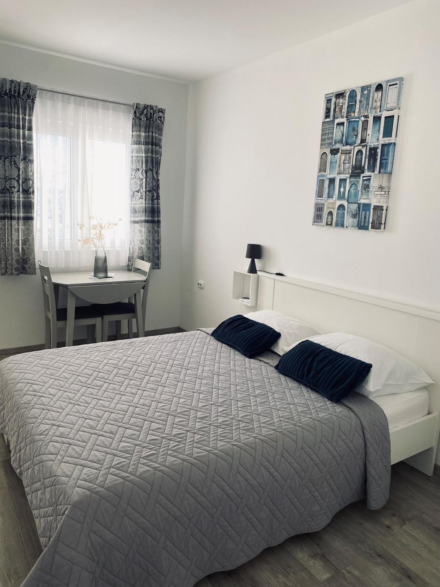 Apartmani Mila Starigrad Paklenica Buitenkant foto