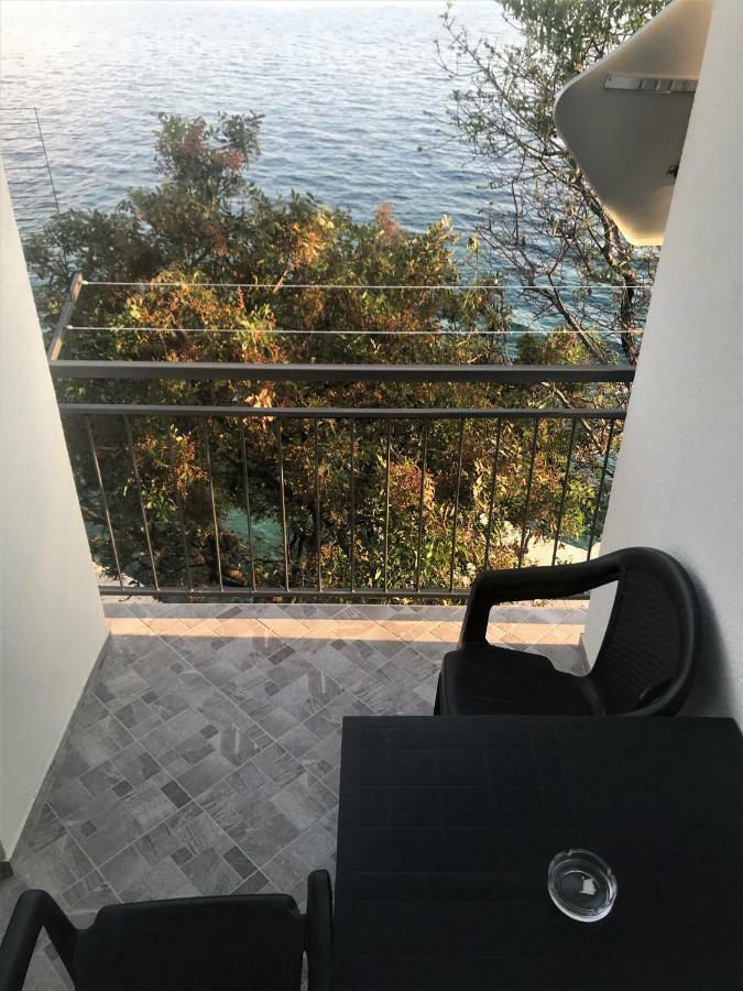 Apartmani Mila Starigrad Paklenica Buitenkant foto